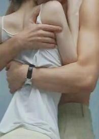 在闺蜜家当保姆秦晓丽和齐运